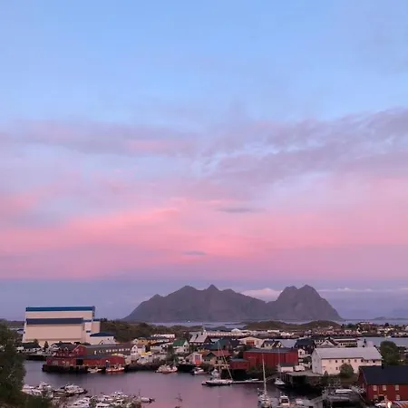 Sentrumsnaer Sokkelleilighet