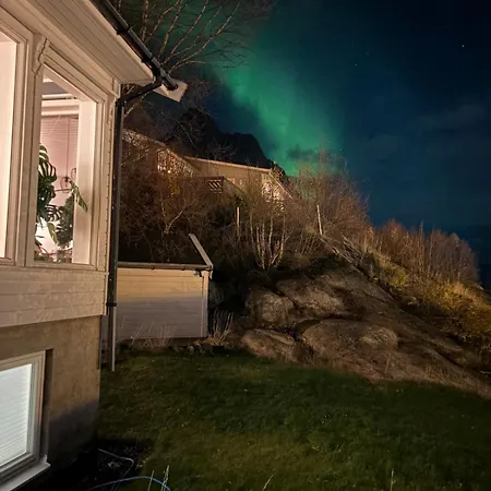Sentrumsnaer Sokkelleilighet Apartament *